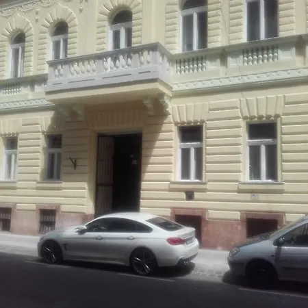 Rafi Budapest